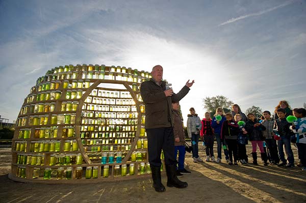 Wethouder Henk Deinum opent bouwterrein Watercampus